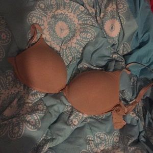 Victoria’s Secret tan bra 34 DD